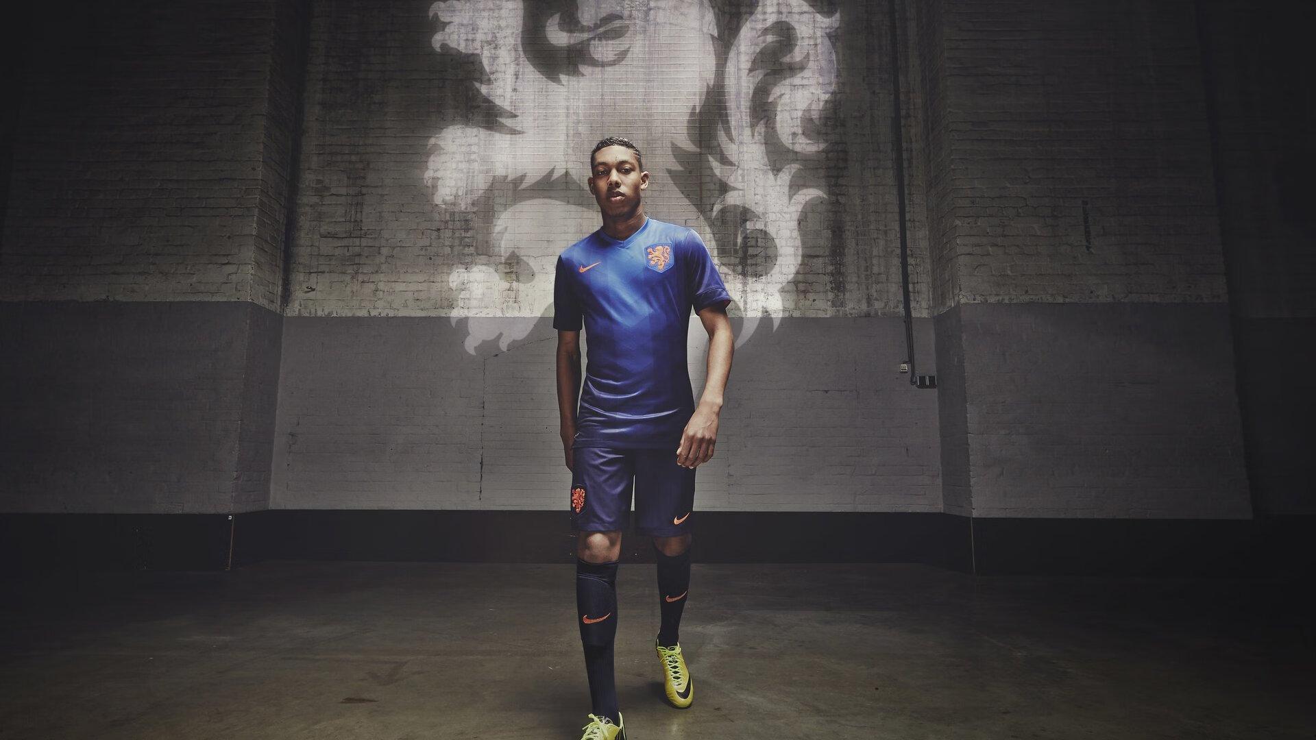 温网2024，阿尔卡拉斯逆转德约科维奇，新生代王者加冕草地之王